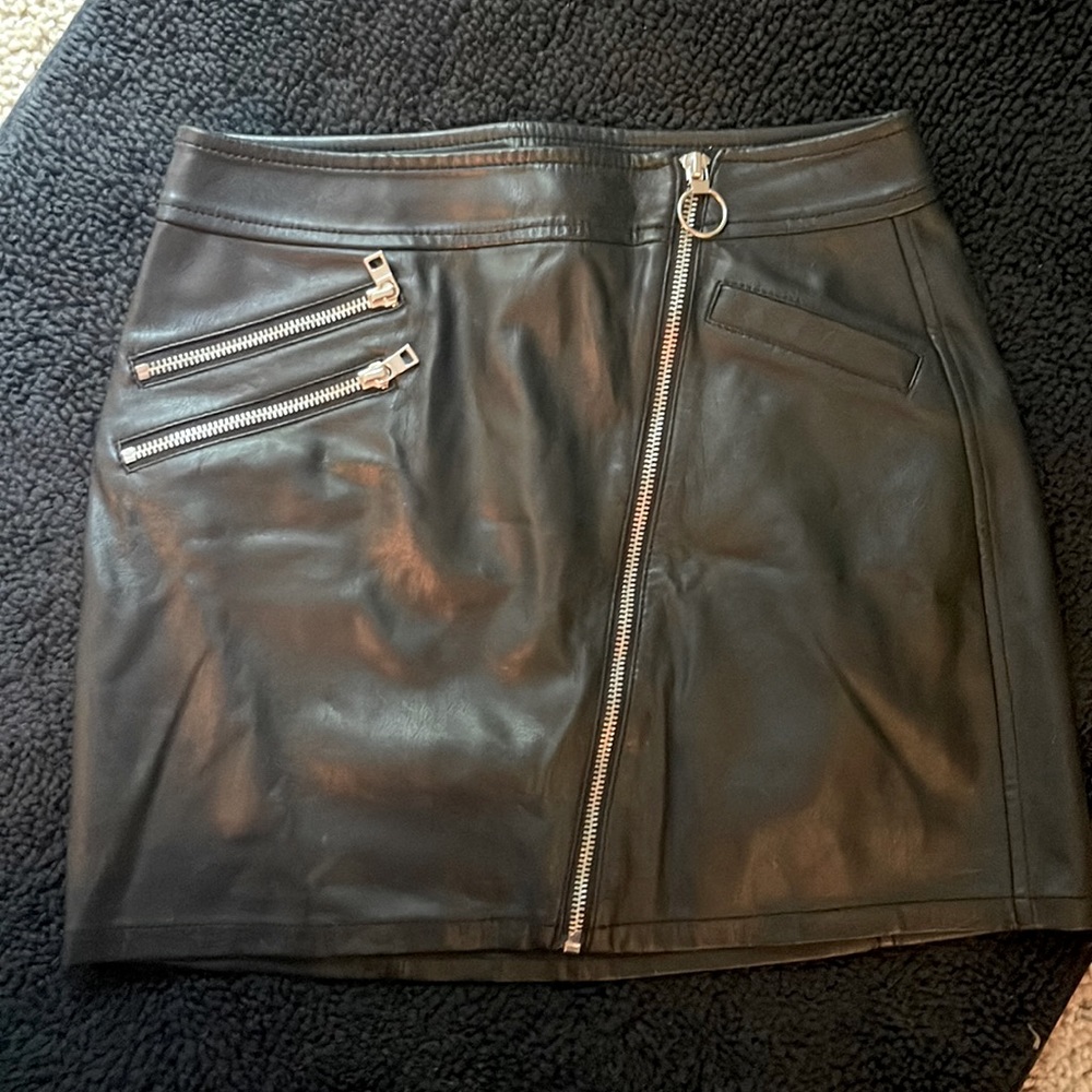 Leather skirt